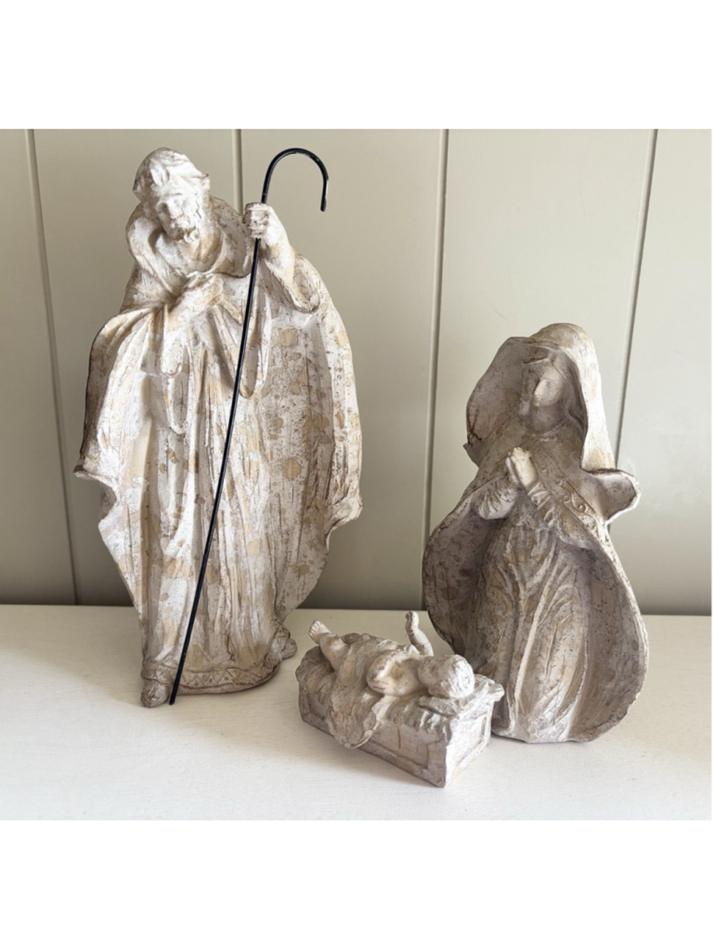 Holy Family Nativity Mary Joseph Baby Jesus 10” Antique Style Resin Gold Wood